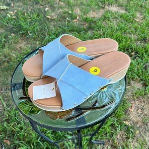 Donna Toscana Made in Italy Women's Wood Suede Upper Clog Sandals New size 9